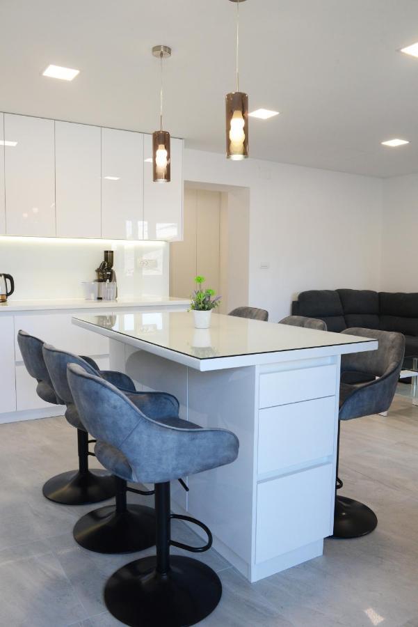 Apartman Milena Solin Esterno foto